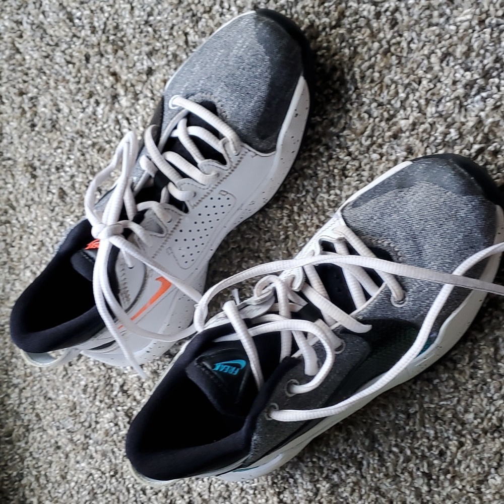 Nike Freak youth shoes